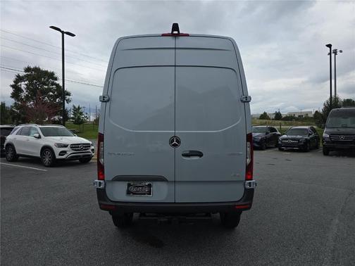2025 Mercedes-Benz Sprinter 2500 Standard Roof