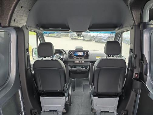 2025 Mercedes-Benz Sprinter 2500 Standard Roof