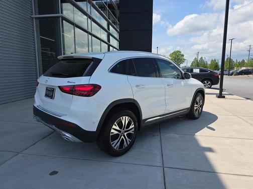 2025 Mercedes-Benz GLA 250