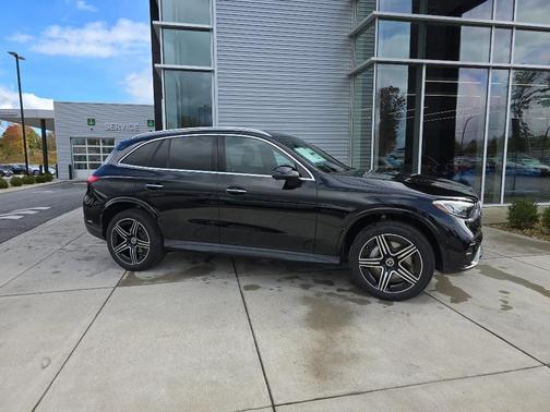 2026 Mercedes-Benz GLC 300 Base 4MATIC
