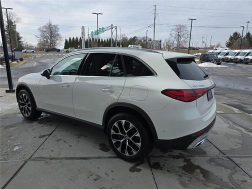 2025 Mercedes-Benz GLC 350e Base 4MATIC