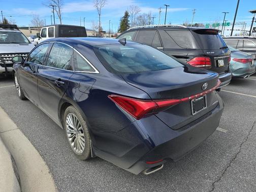 2022 Toyota Avalon Limited