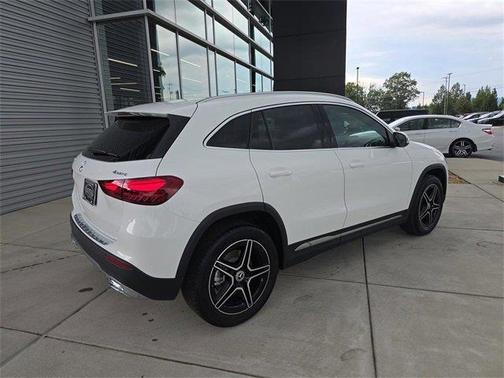 2026 Mercedes-Benz GLA 250 Base 4MATIC