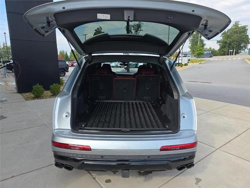 2024 Audi SQ7 4.0T Premium Plus
