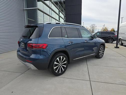 2022 Mercedes-Benz GLB 250 Base 4MATIC