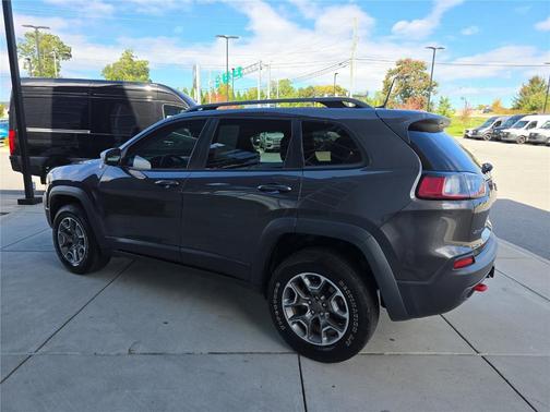 2021 Jeep Cherokee Trailhawk
