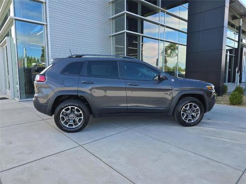 2021 Jeep Cherokee Trailhawk