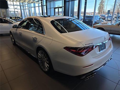 2026 Mercedes-Benz AMG S 63 E Base