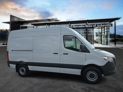 2025 Mercedes-Benz Sprinter 2500 Standard Roof
