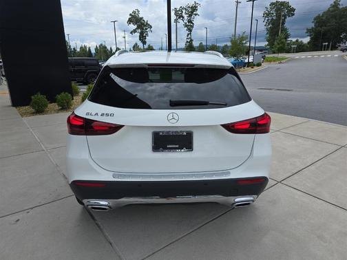 2025 Mercedes-Benz GLA 250 Base