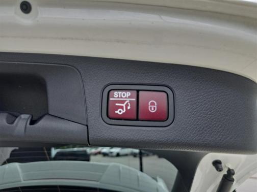 2025 Mercedes-Benz GLA 250 Base