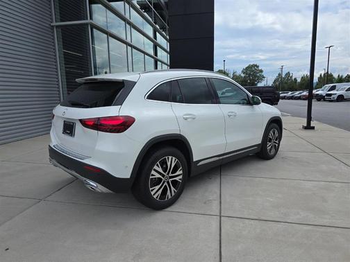 2025 Mercedes-Benz GLA 250 Base