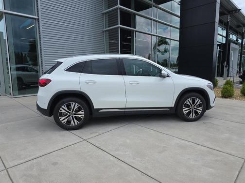 2025 Mercedes-Benz GLA 250 Base