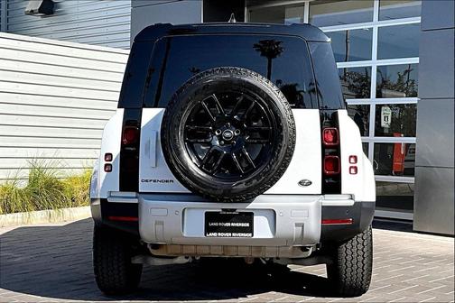 2023 Land Rover Defender 110 S