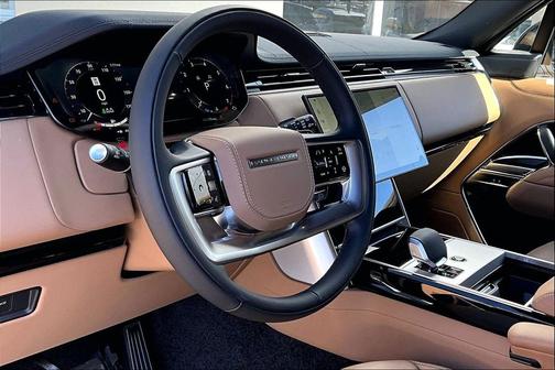 2026 Land Rover Range Rover P400 SE