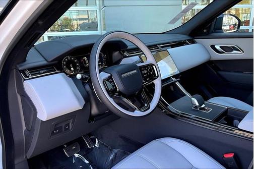 2026 Land Rover Range Rover Velar P400 Dynamic SE
