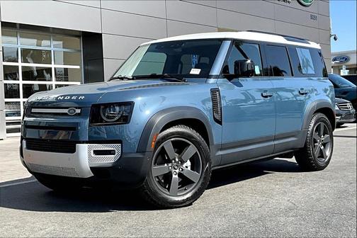 2025 Land Rover Defender 110 P300