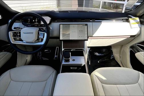 2025 Land Rover Range Rover P400 SE