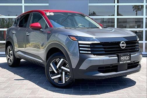 Gun Metallic/Scarlet Ember Tintcoat 2025 Nissan Kicks SV