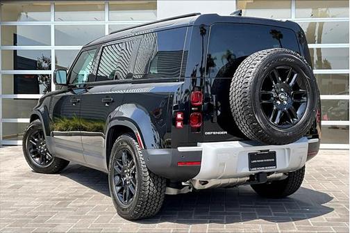 2025 Land Rover Defender 110 P400 S