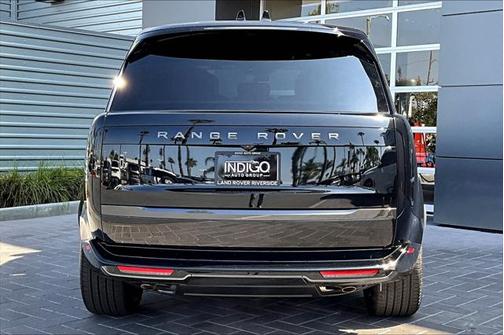 2025 Land Rover Range Rover P530 SE 7 Seat
