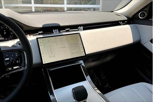 2024 Land Rover Range Rover Evoque Core S