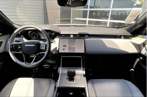 2026 Land Rover Range Rover Velar P400 Dynamic SE