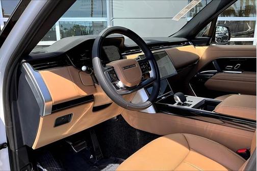2025 Land Rover Range Rover P530 SE