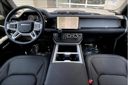 2025 Land Rover Defender 110 P300