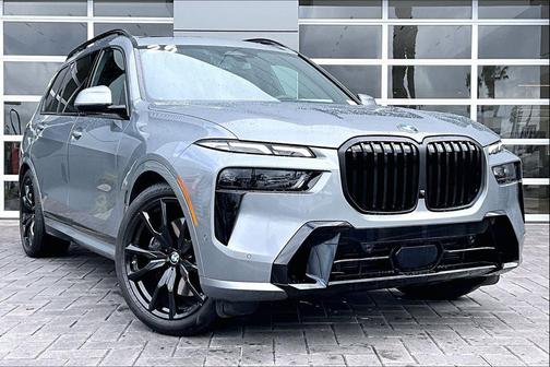 2025 BMW X7 xDrive40i