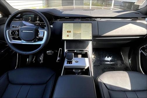 2025 Land Rover Range Rover P530 SE