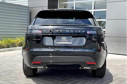 2026 Land Rover Range Rover Velar P250 SE R-Dynamic