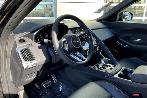 2024 Jaguar E-PACE R-Dynamic SE P250 AWD Automatic
