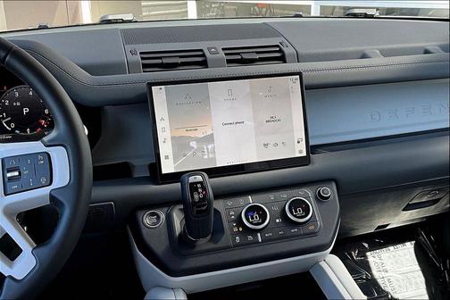2025 Land Rover Defender 110 P400 X-Dynamic SE