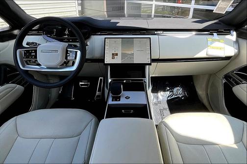 2025 Land Rover Range Rover P400 SE