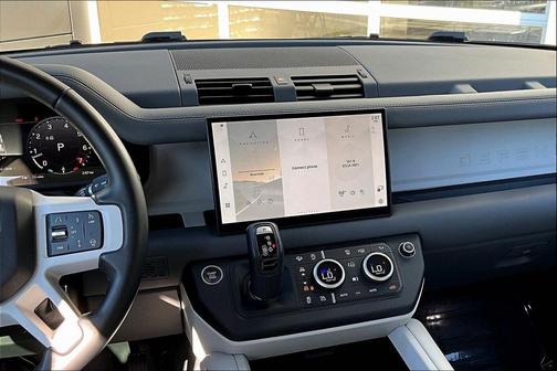 2025 Land Rover Defender 110 P300