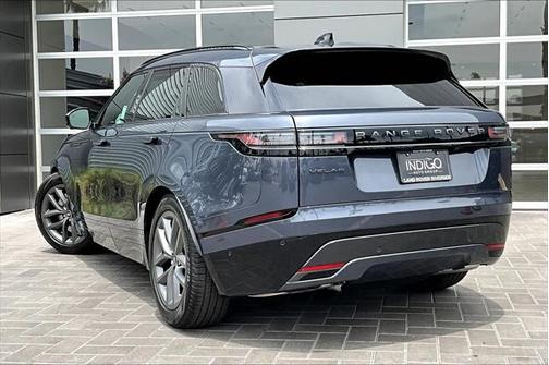2026 Land Rover Range Rover Velar P250 SE R-Dynamic