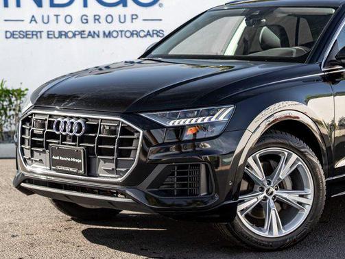 Mythos Black Metallic 2023 Audi Q8 55 Premium Plus