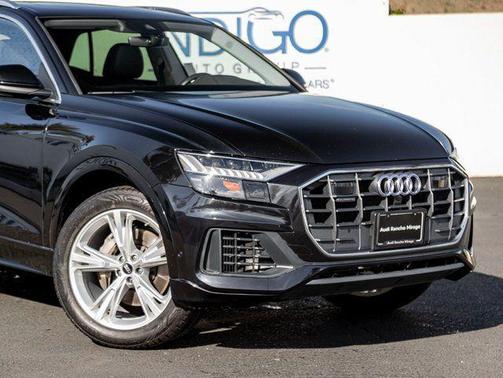 Mythos Black Metallic 2023 Audi Q8 55 Premium Plus