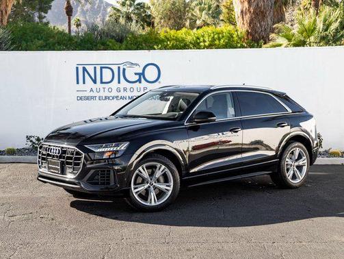 Mythos Black Metallic 2023 Audi Q8 55 Premium Plus