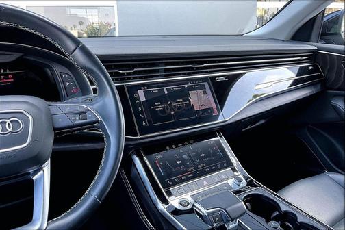 Mythos Black Metallic 2023 Audi Q8 55 Premium Plus
