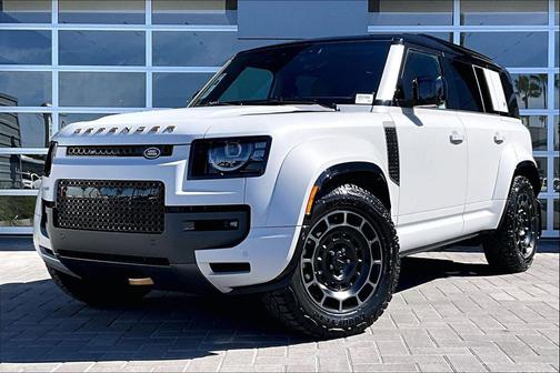 2026 Land Rover Defender P635 OCTA