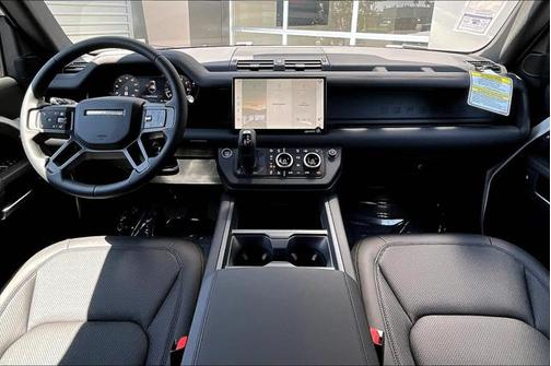 2025 Land Rover Defender 110 P300