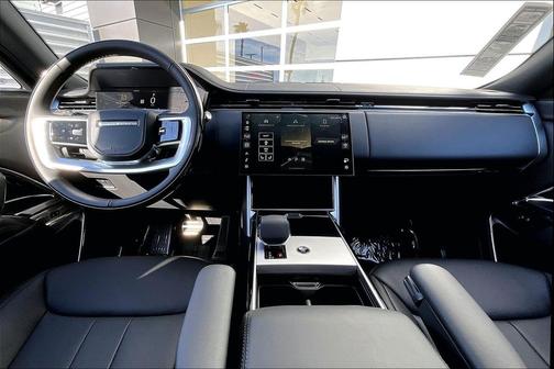 2026 Land Rover Range Rover P400 SE 7 Seat