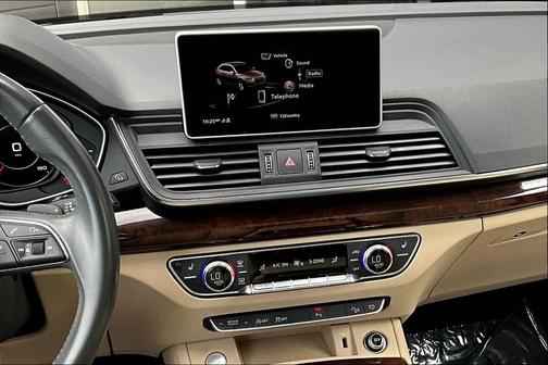 2019 Audi Q5 2.0T Premium Plus