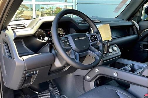 2025 Land Rover Defender 90 P300 S