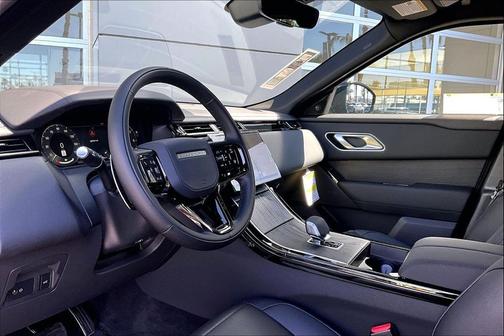 2026 Land Rover Range Rover Velar P400 Dynamic SE
