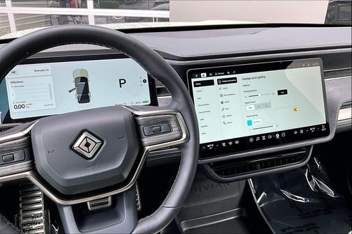 2025 Rivian R1S Premium Tri Motor Max Pack