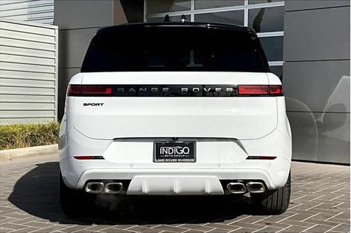 2025 Land Rover Range Rover Sport SE