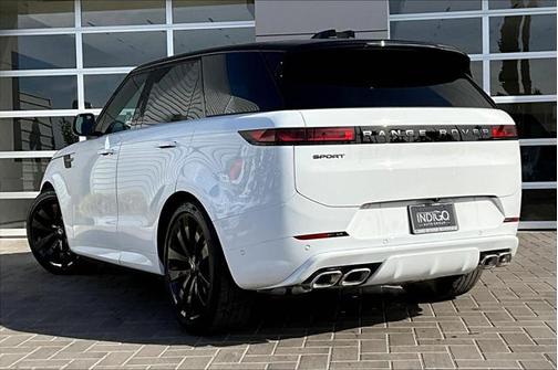 2025 Land Rover Range Rover Sport SE